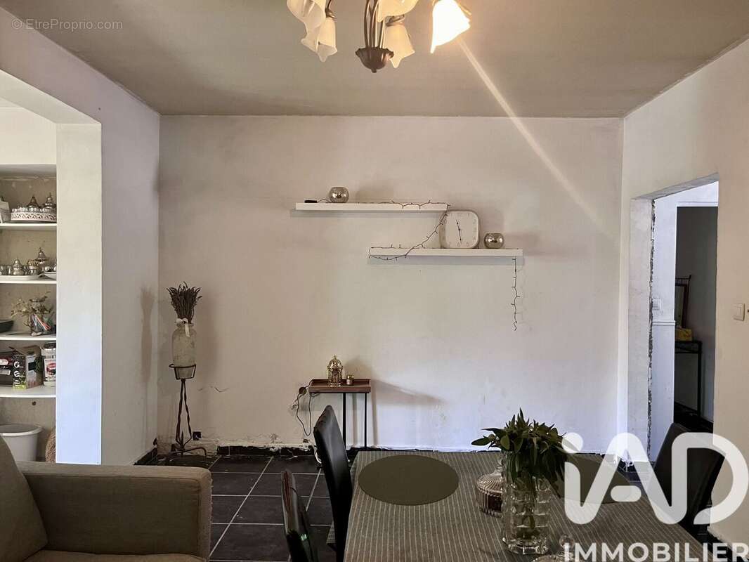 Maison 91 m² à Les Baux-De-Provence  - photo 6