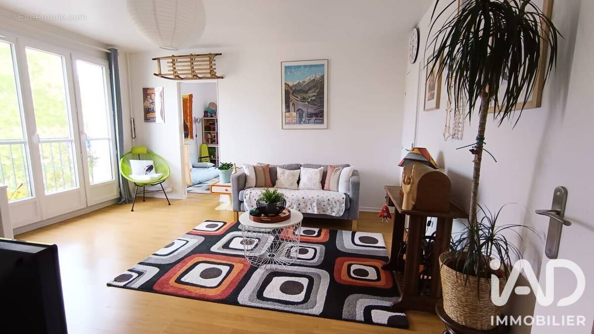 Photo 1 - Appartement à TAVERNY