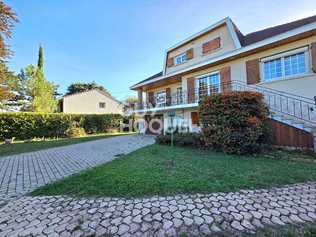 Maison à RILLIEUX-LA-PAPE