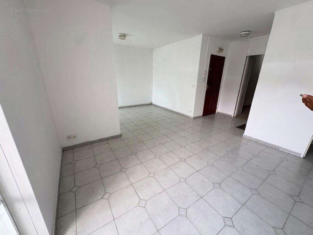 Appartement à LES ABYMES