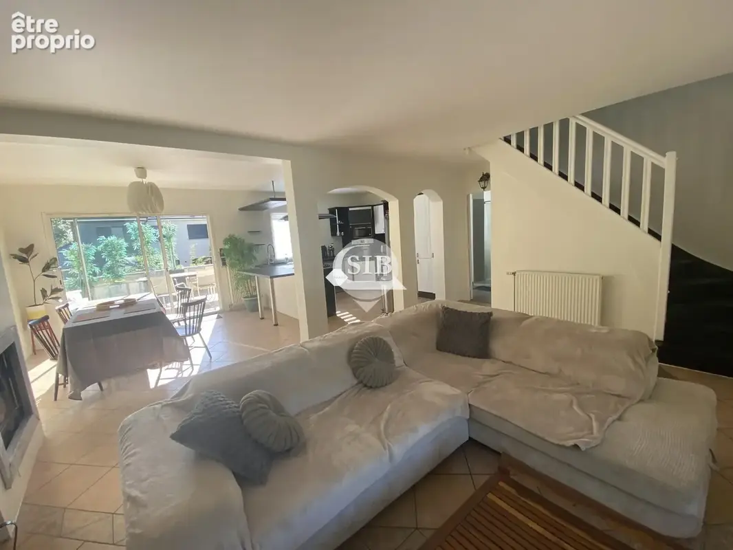 Maison 6 pièces 123 m² à vendre à Nozay (91620) - photo 2
