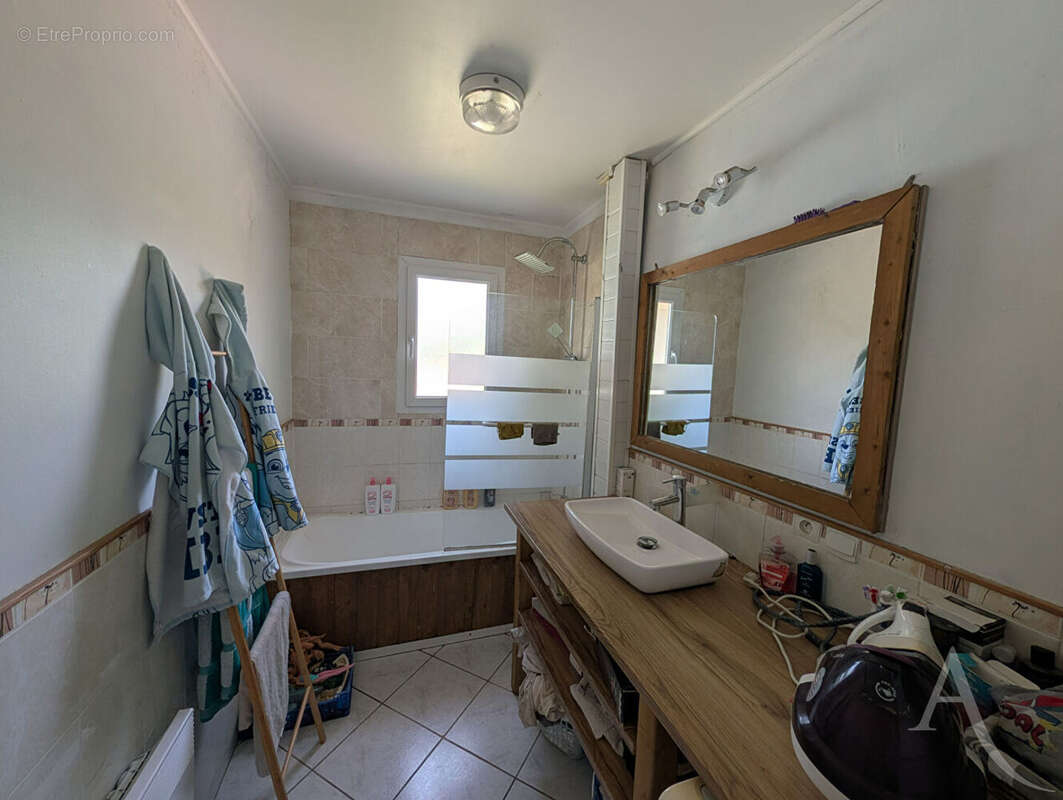 Maison individuelle - 8 pièces - 120m² - DELETTES - photo 9