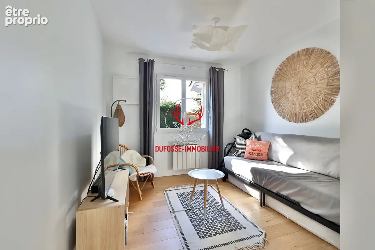 Maison de plain-pied 141 m² -  4 chambres - Piscine - photo 16