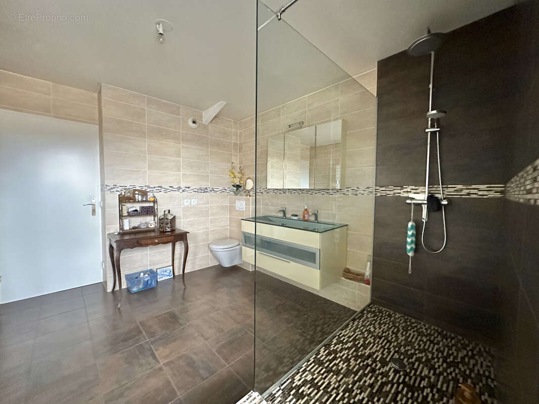 Appartement à CHAMPS-SUR-MARNE