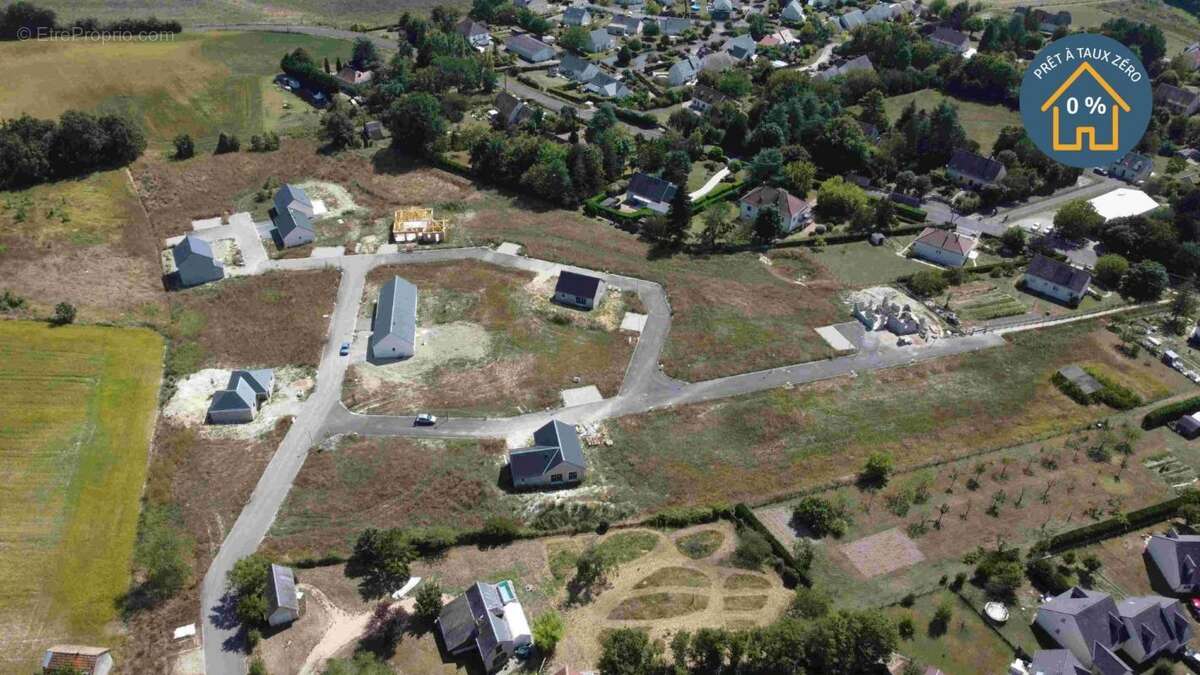 Terrain à SAINTE-MAURE-DE-TOURAINE