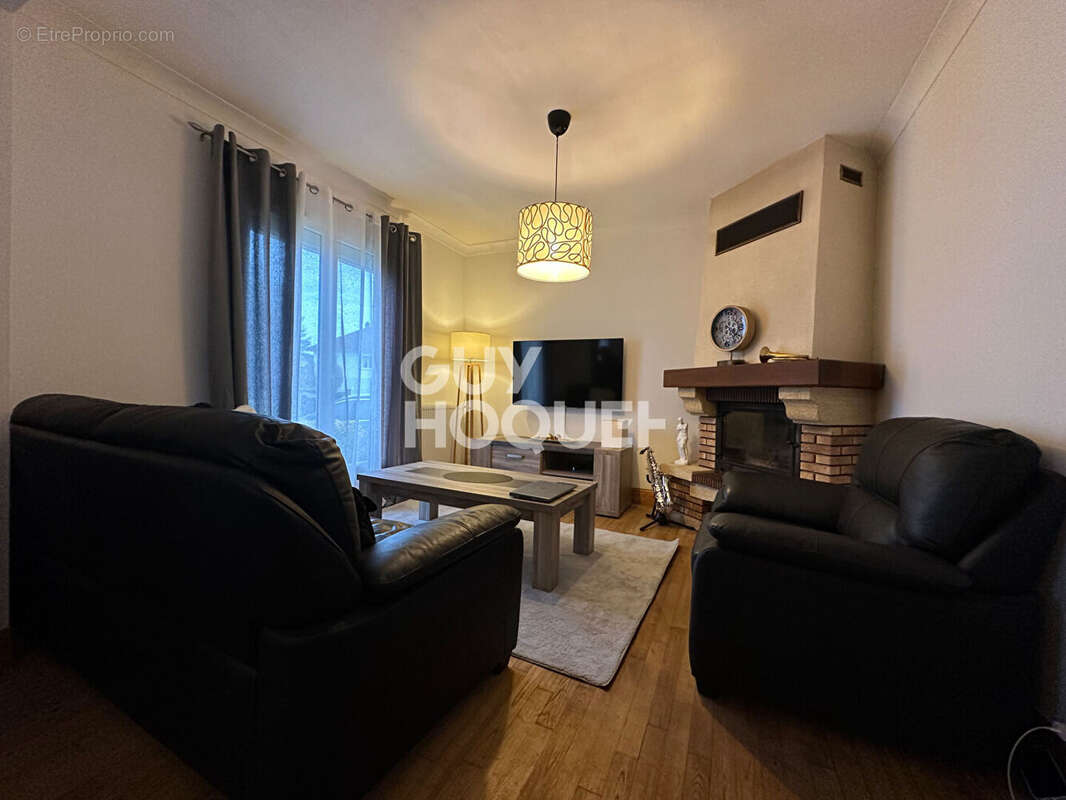 Maison à OUILLY-LE-VICOMTE