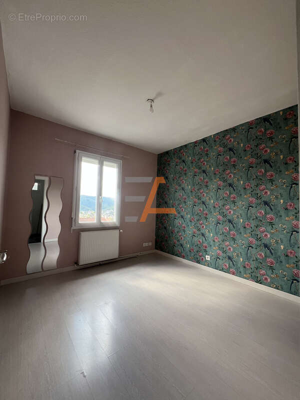 Charmante maison duplex avec terrain & grand garage   Unieux   55,68 m2   Mitoyenne côté nord - photo 8