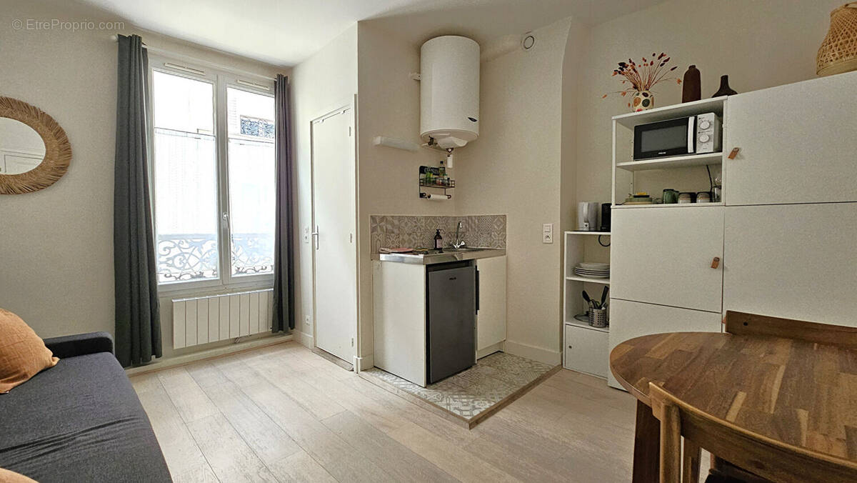 Appartement à PARIS-17E