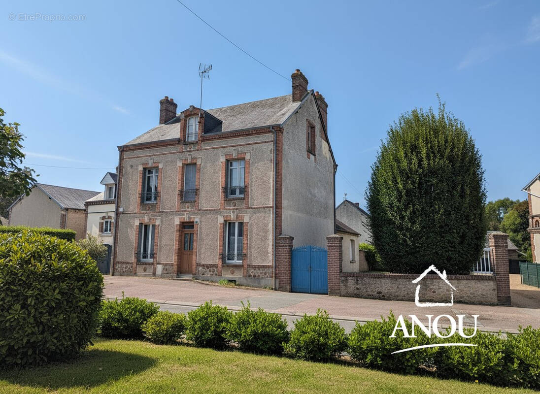 Maison à BROU