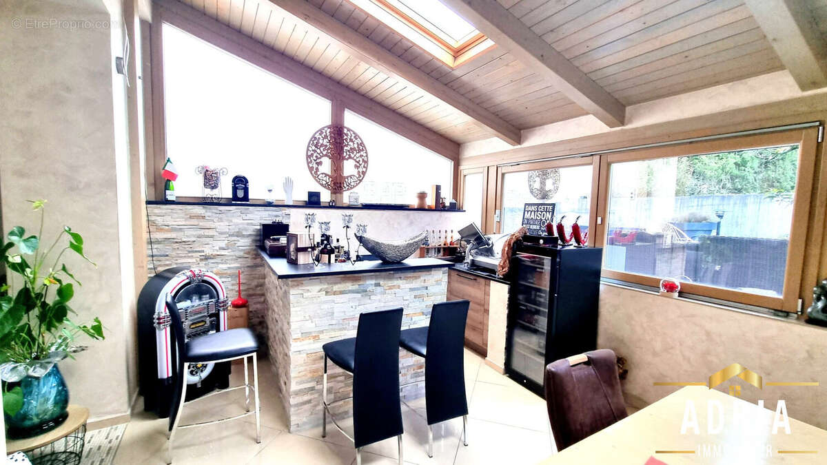 Coin BAR  - Maison à SEREMANGE-ERZANGE