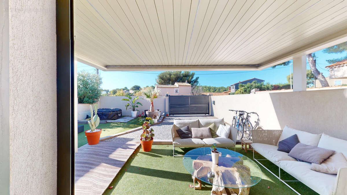 Maison à CARRY-LE-ROUET