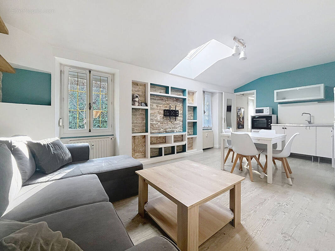 Appartement à PLOMBIERES-LES-DIJON
