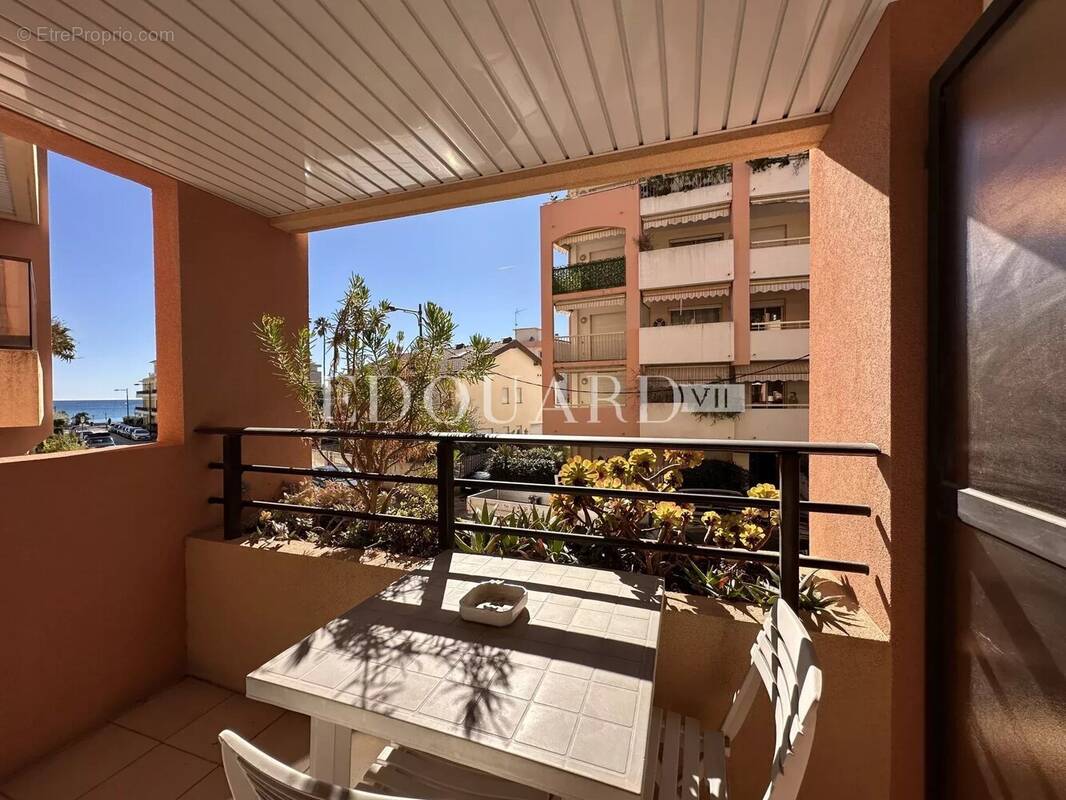 Appartement à ROQUEBRUNE-CAP-MARTIN