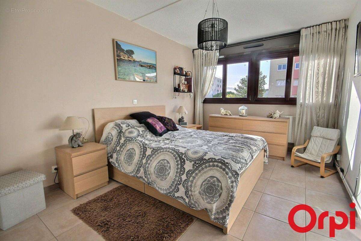 Appartement à MARSEILLE-11E