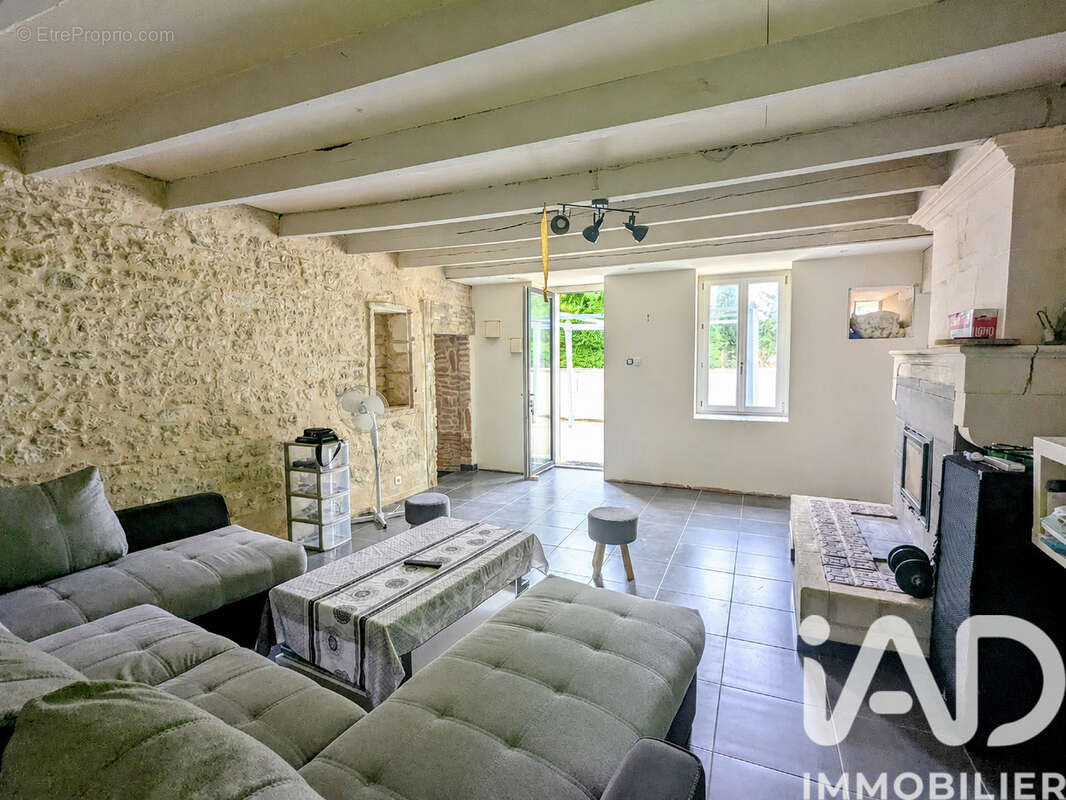 Maison 150 m² à Courbillac  - photo 3