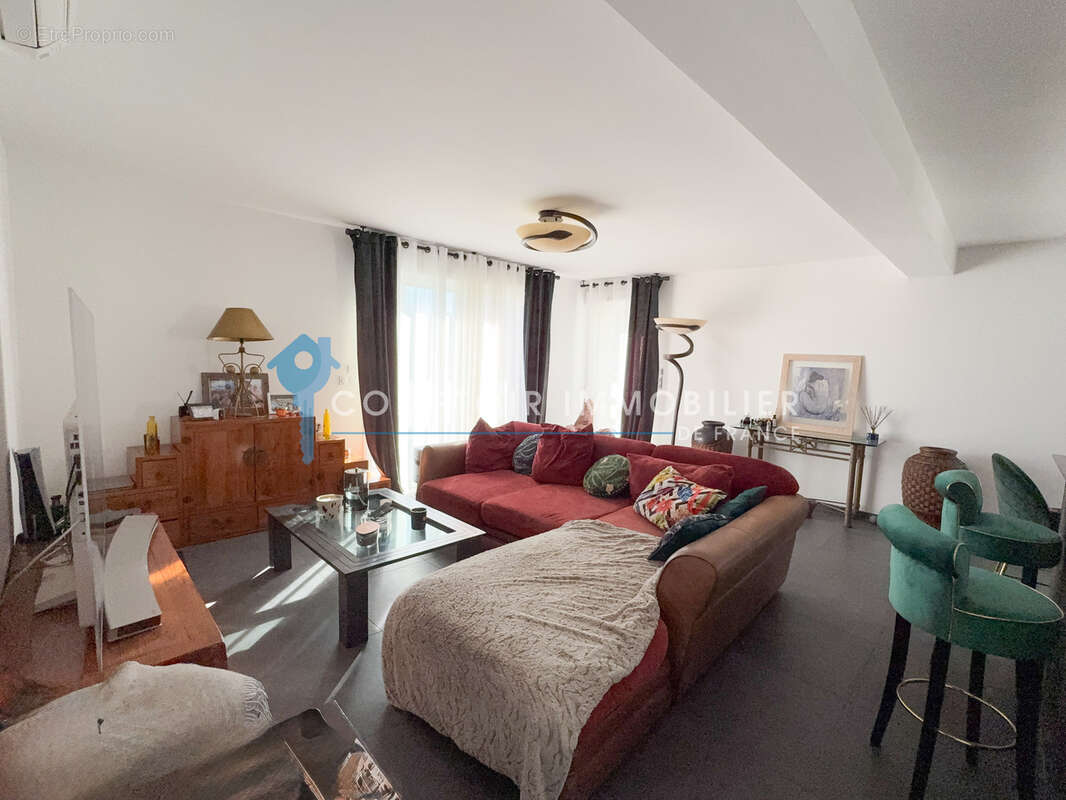Appartement à CARRY-LE-ROUET