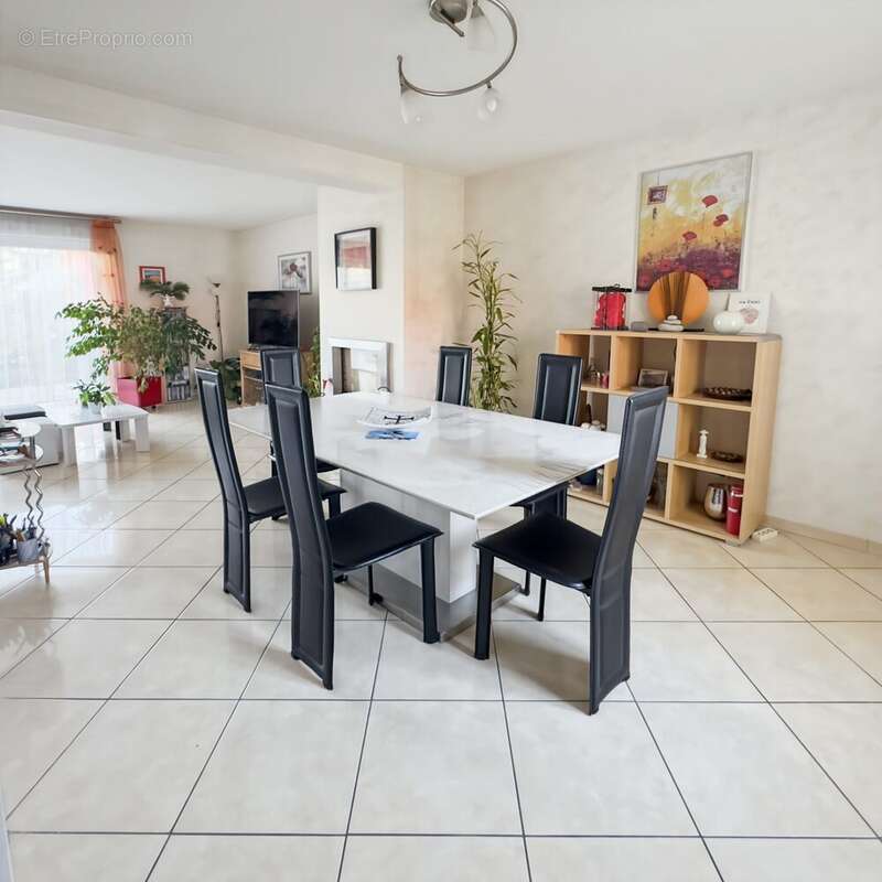 Maison à VITRY-SUR-SEINE