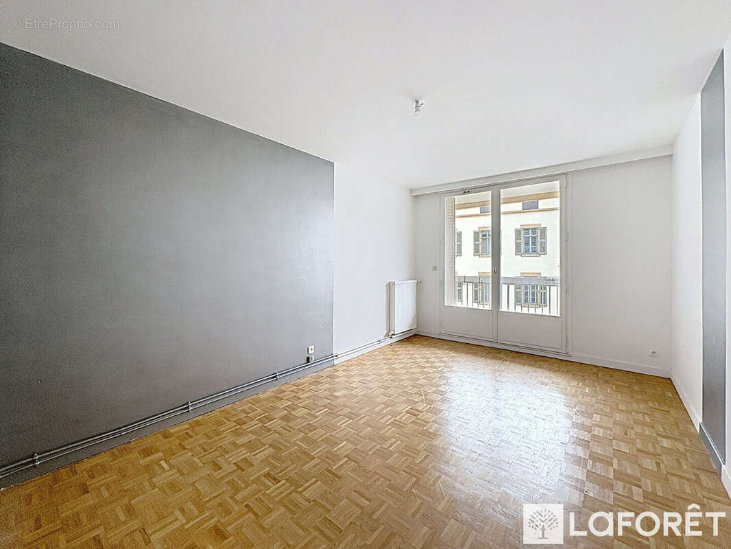 Appartement à LYON-4E