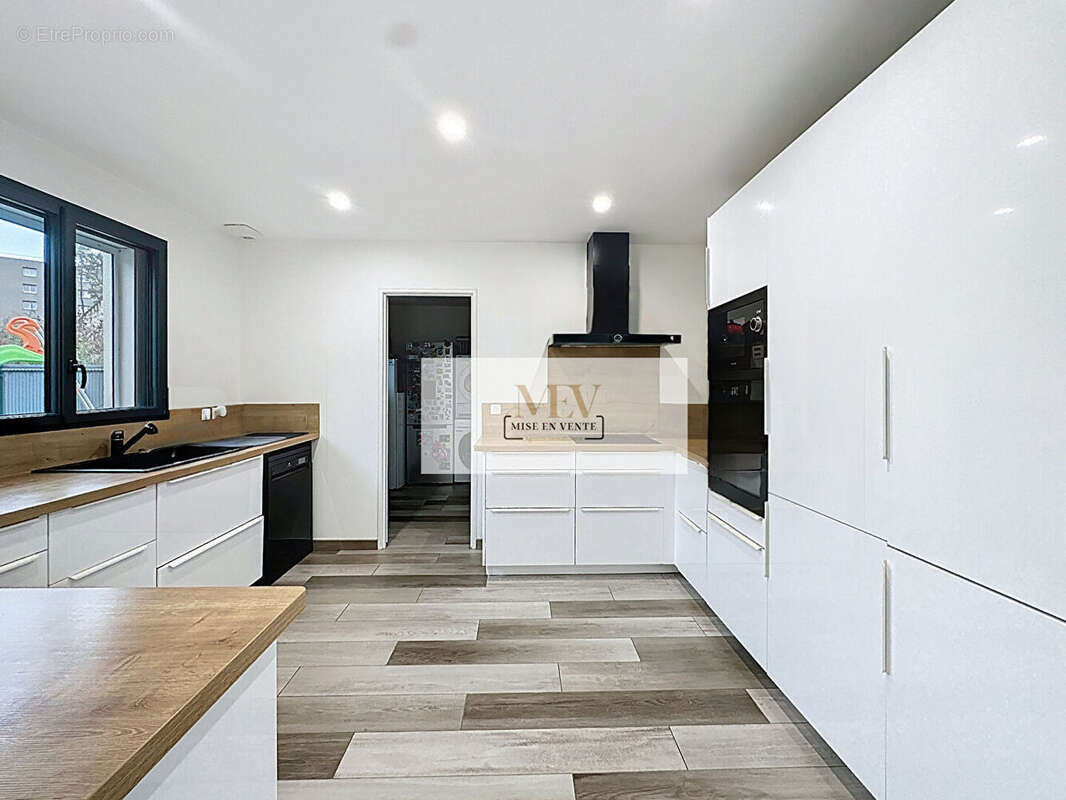 Maison à BRY-SUR-MARNE