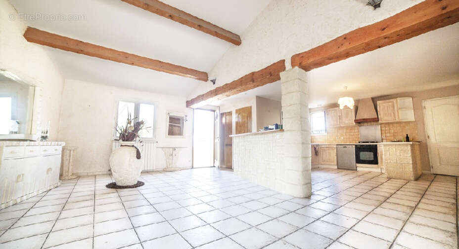 Maison à LAVERUNE
