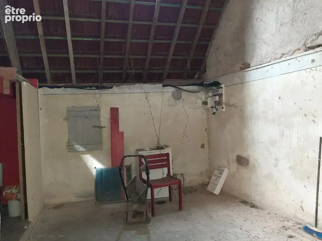 Charmante maison mitoyenne a rénover. gueugnon (71) - photo 3
