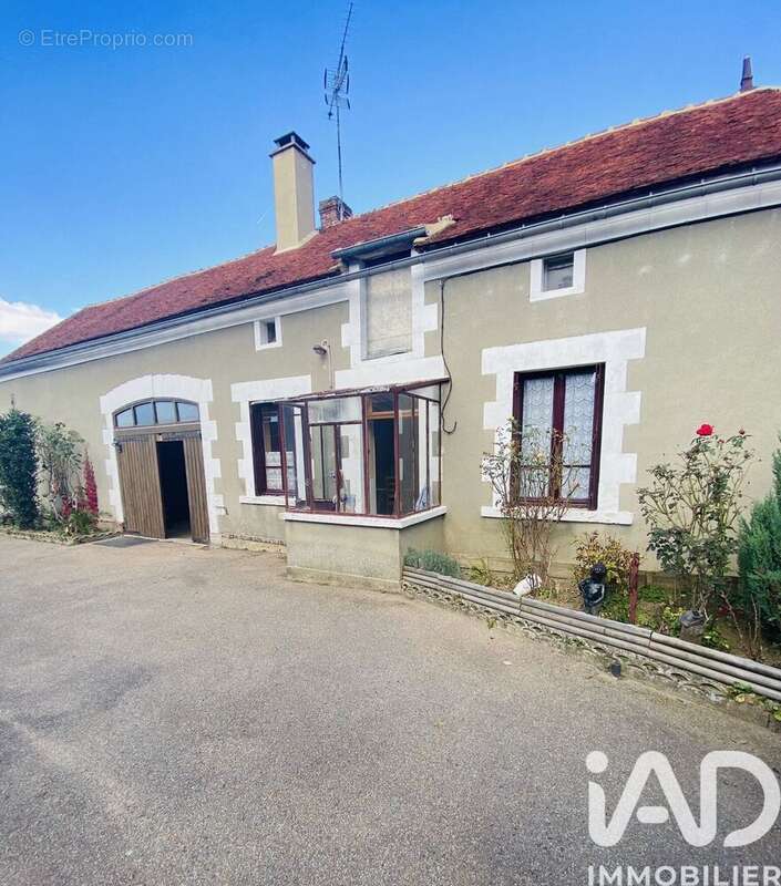 Photo 3 - Maison à FLEURY-LA-VALLEE