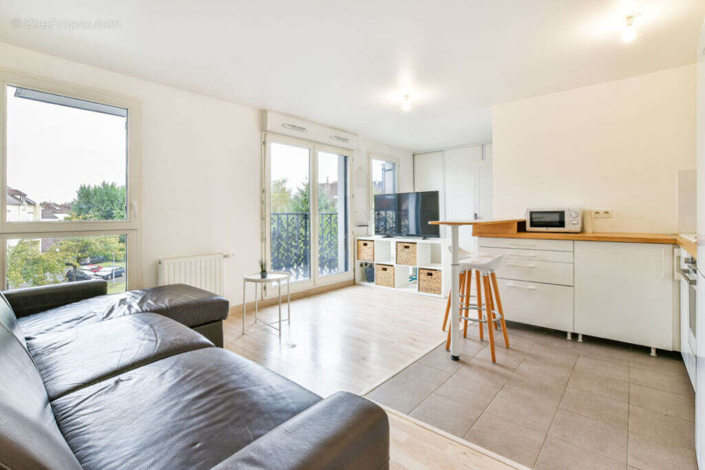 Appartement à BRIE-COMTE-ROBERT