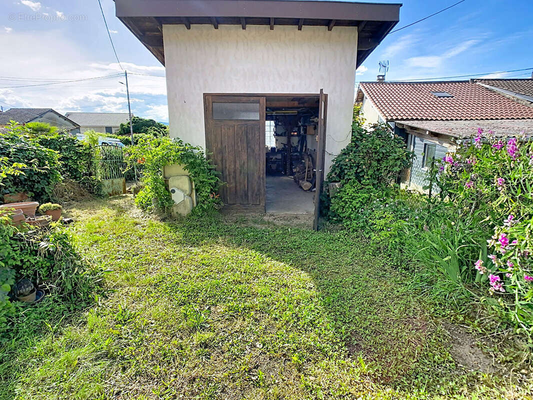 Maison à PONT-DE-VAUX