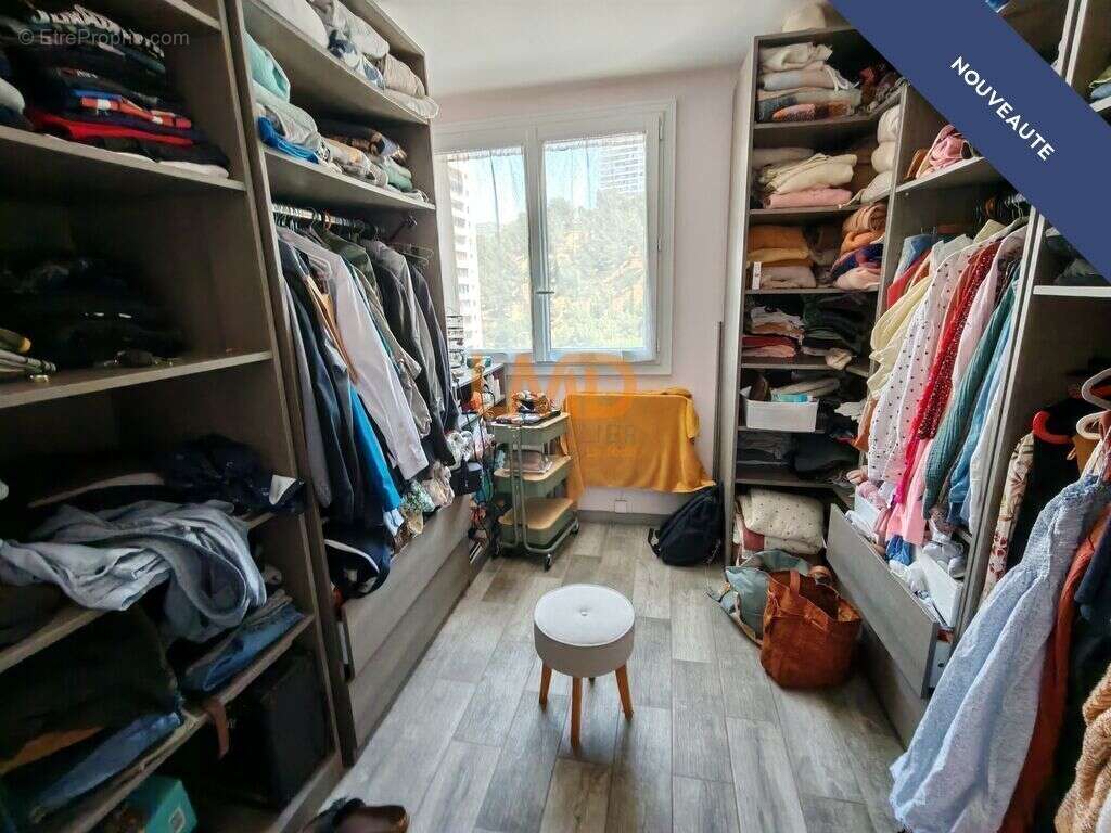 Appartement à MARSEILLE-9E