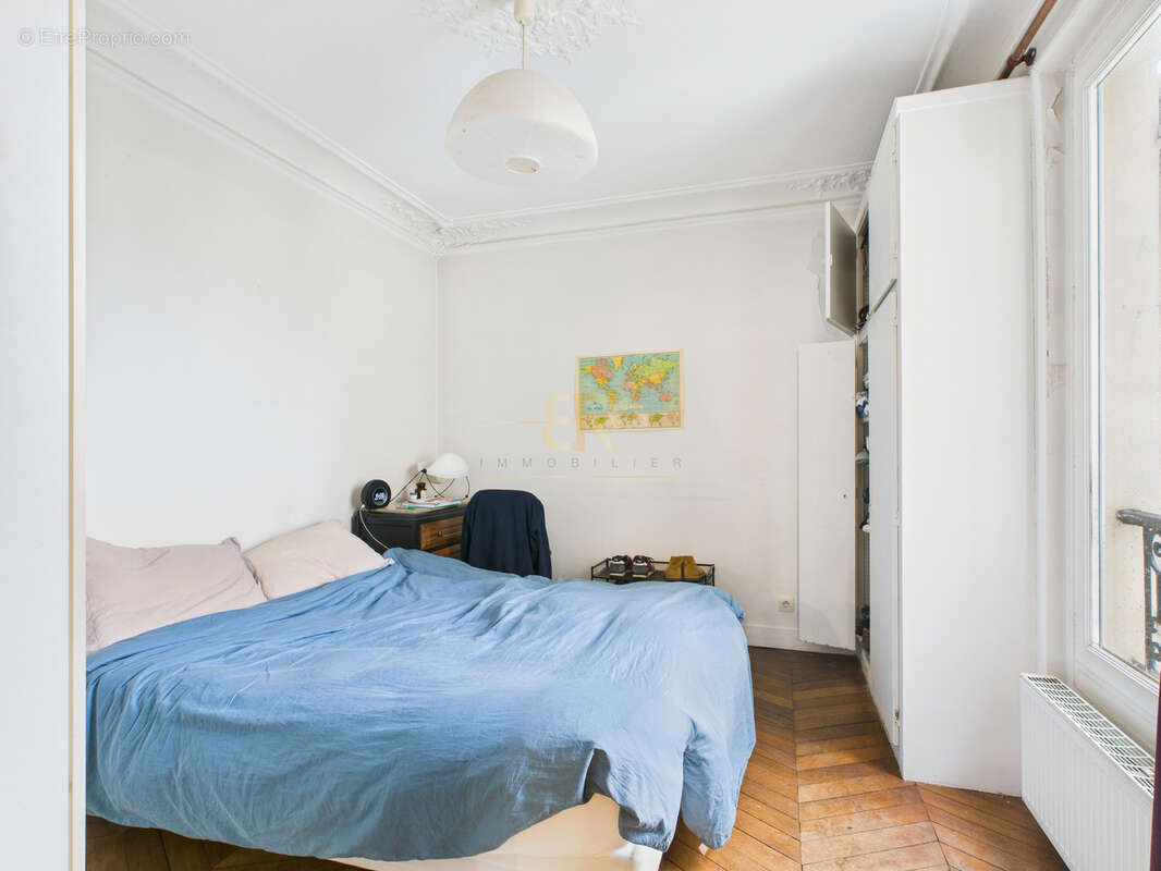 Appartement à PARIS-14E