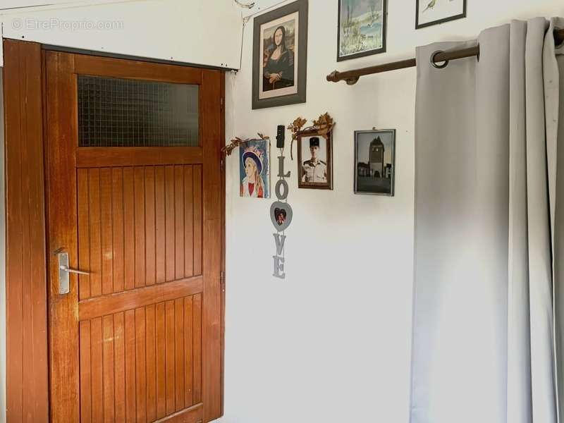 Maison à SAINT-ROMAIN-LE-NOBLE