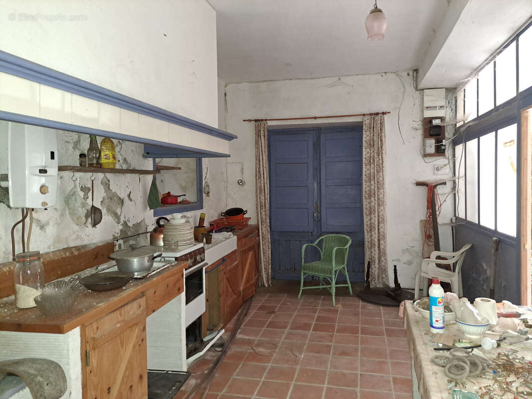 Maison en pierre 168m2, 11 pièces, terrasse et terrain à Carcanières les Bains - photo 21