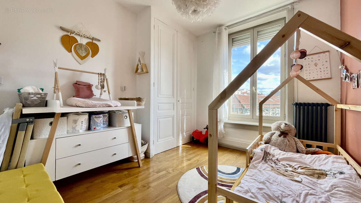 Appartement à VILLEURBANNE