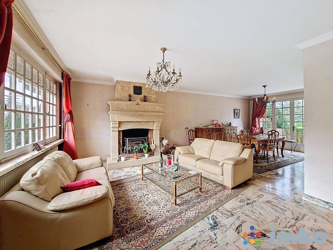 Le salon salle à manger - Maison à MARCQ-EN-BAROEUL