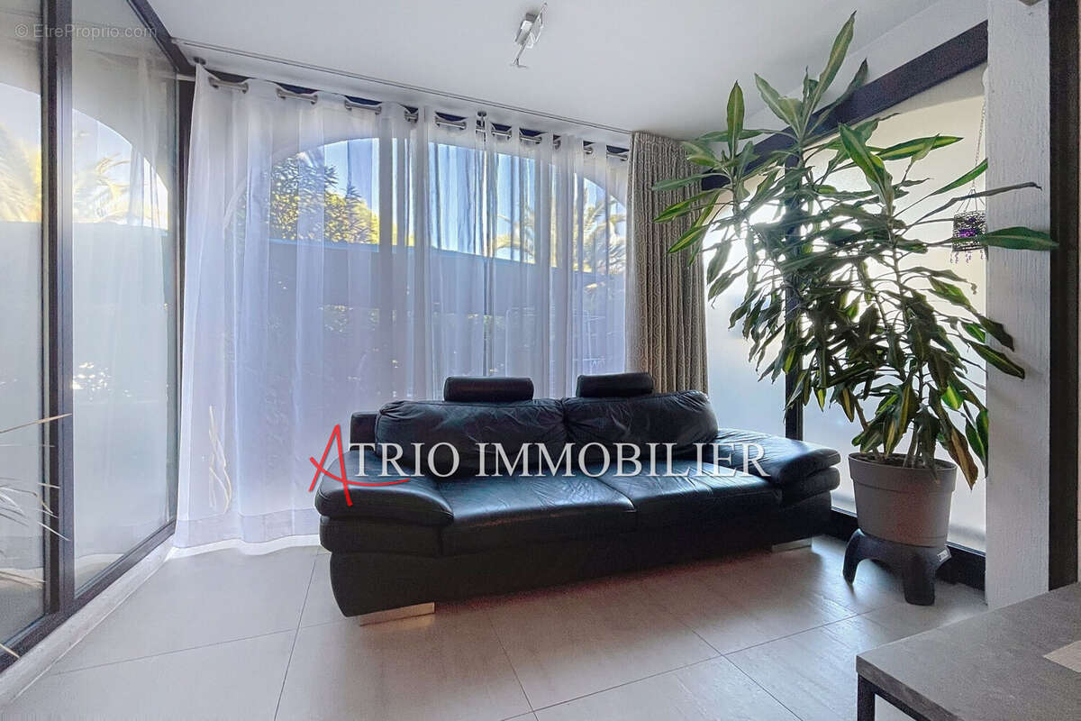 Appartement à VILLENEUVE-LOUBET