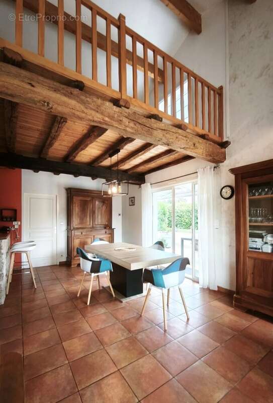 Maison à BENASSAY