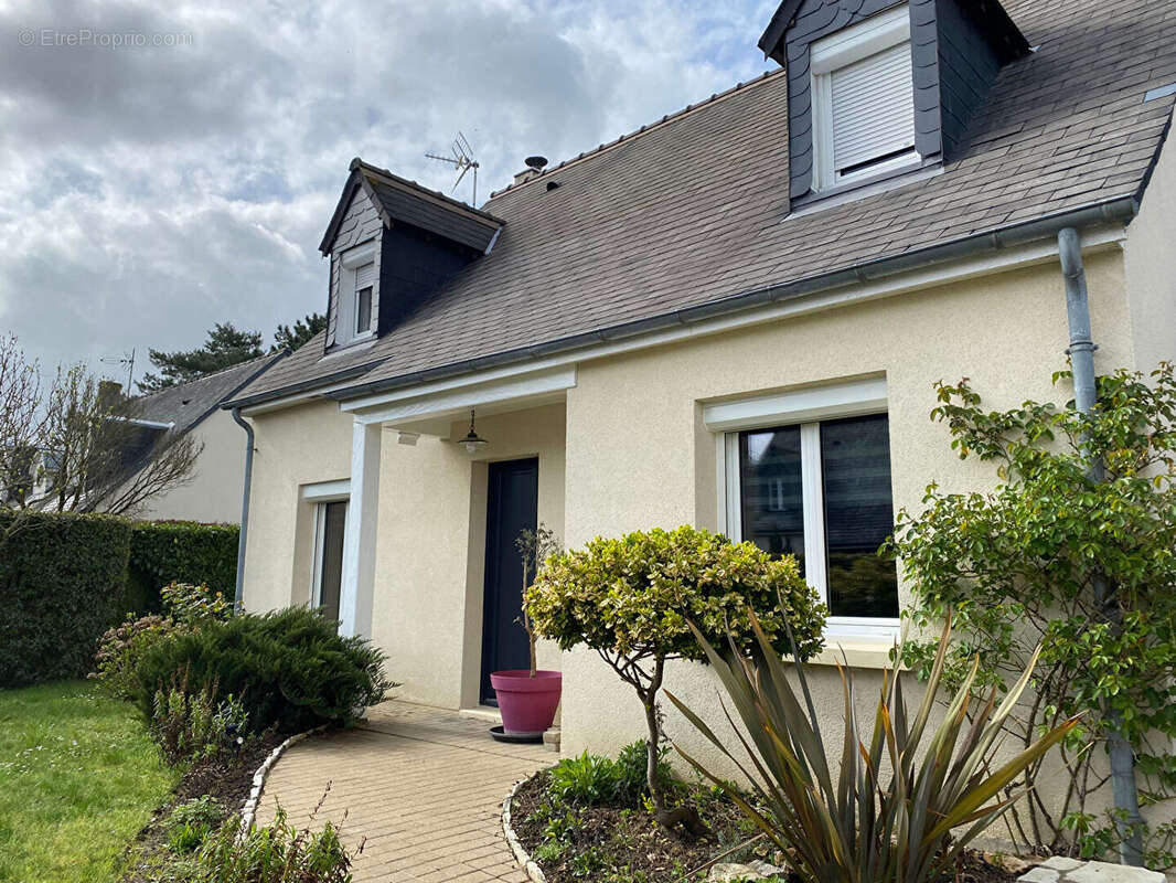 Maison à SAINT-CYR-SUR-LOIRE
