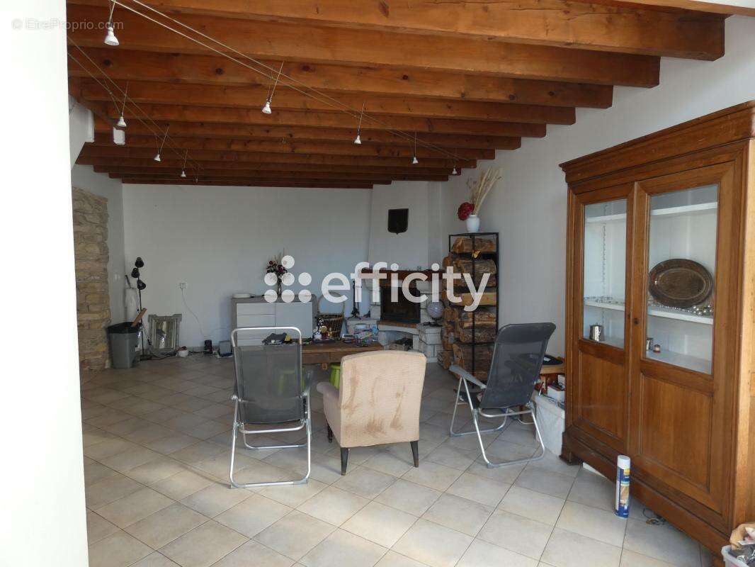 Maison 230 m² à Gannat  - photo 13