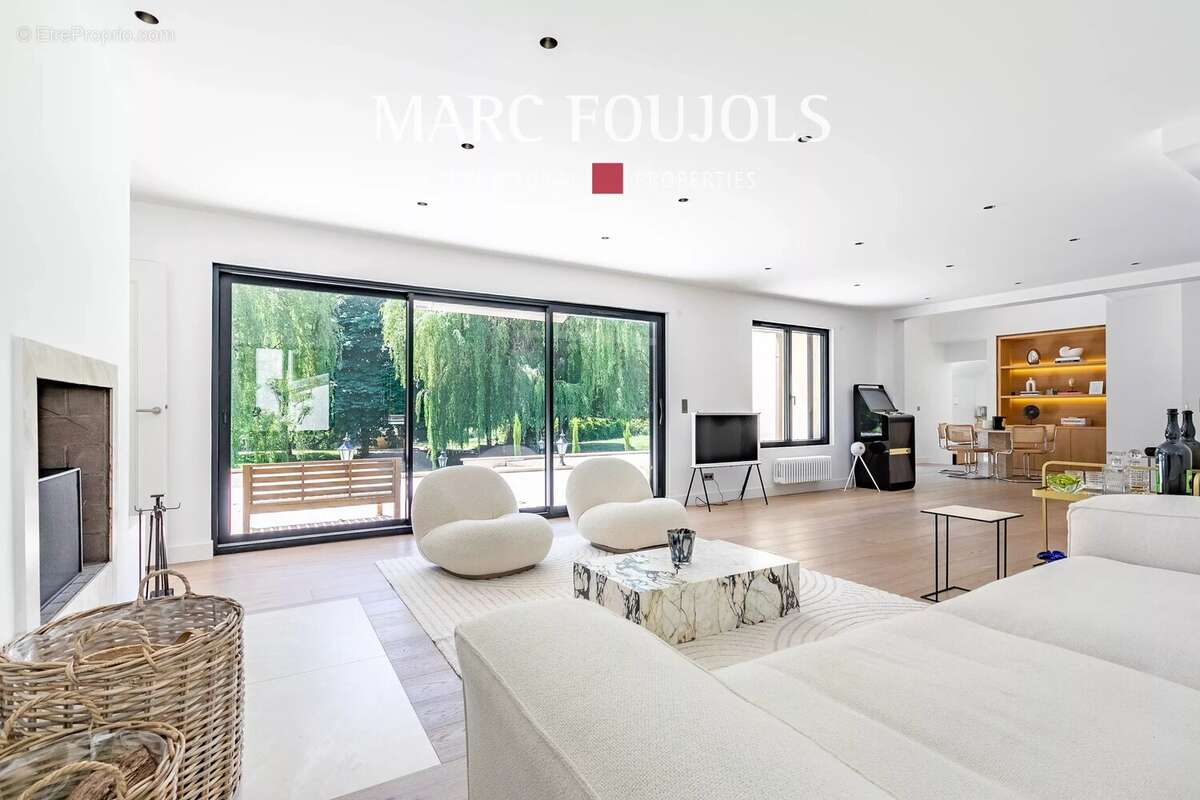 Maison à FONTAINE-CHAALIS