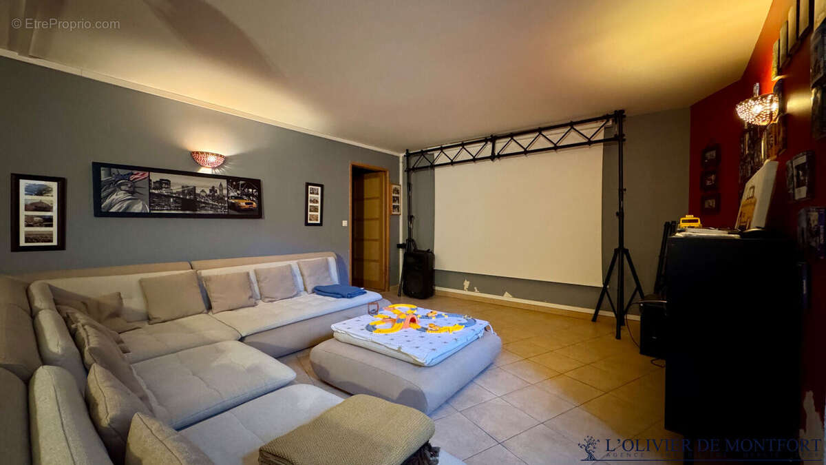 Maison à MONTFORT-L&#039;AMAURY