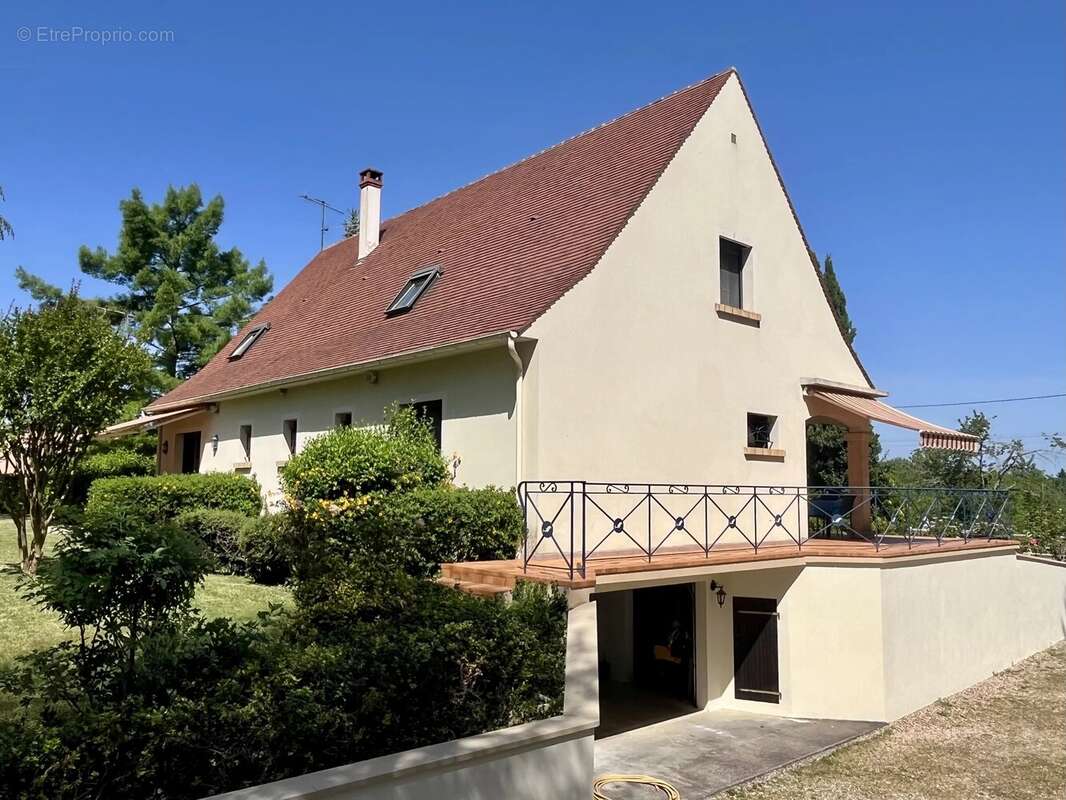 Belle maison périgourdine avec vue dégagée, grand jardin et prestations de qualité! - photo 18