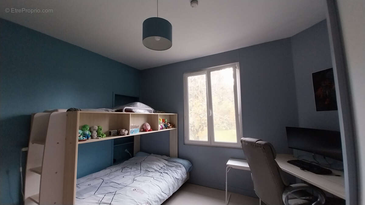 Maison à SAINT-ASTIER