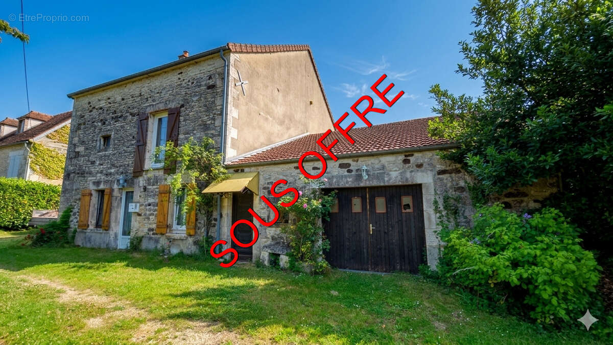Maison avec charme de l’ancien et potentiel d’aménagement   terrain arboré - photo 2