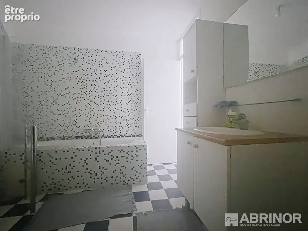 LILLE CENTRE Appartement Lille 3 pièce(s) 82.5 m2 - photo 5