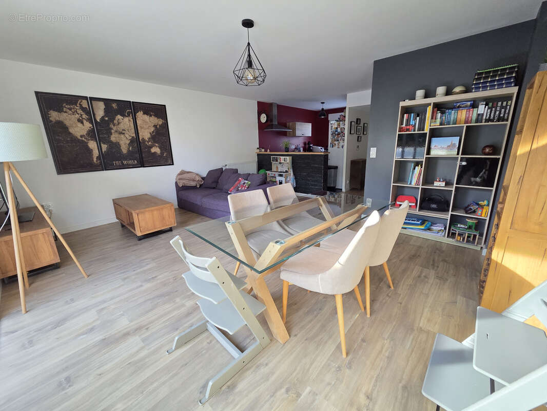 Maison à NOYAL-CHATILLON-SUR-SEICHE