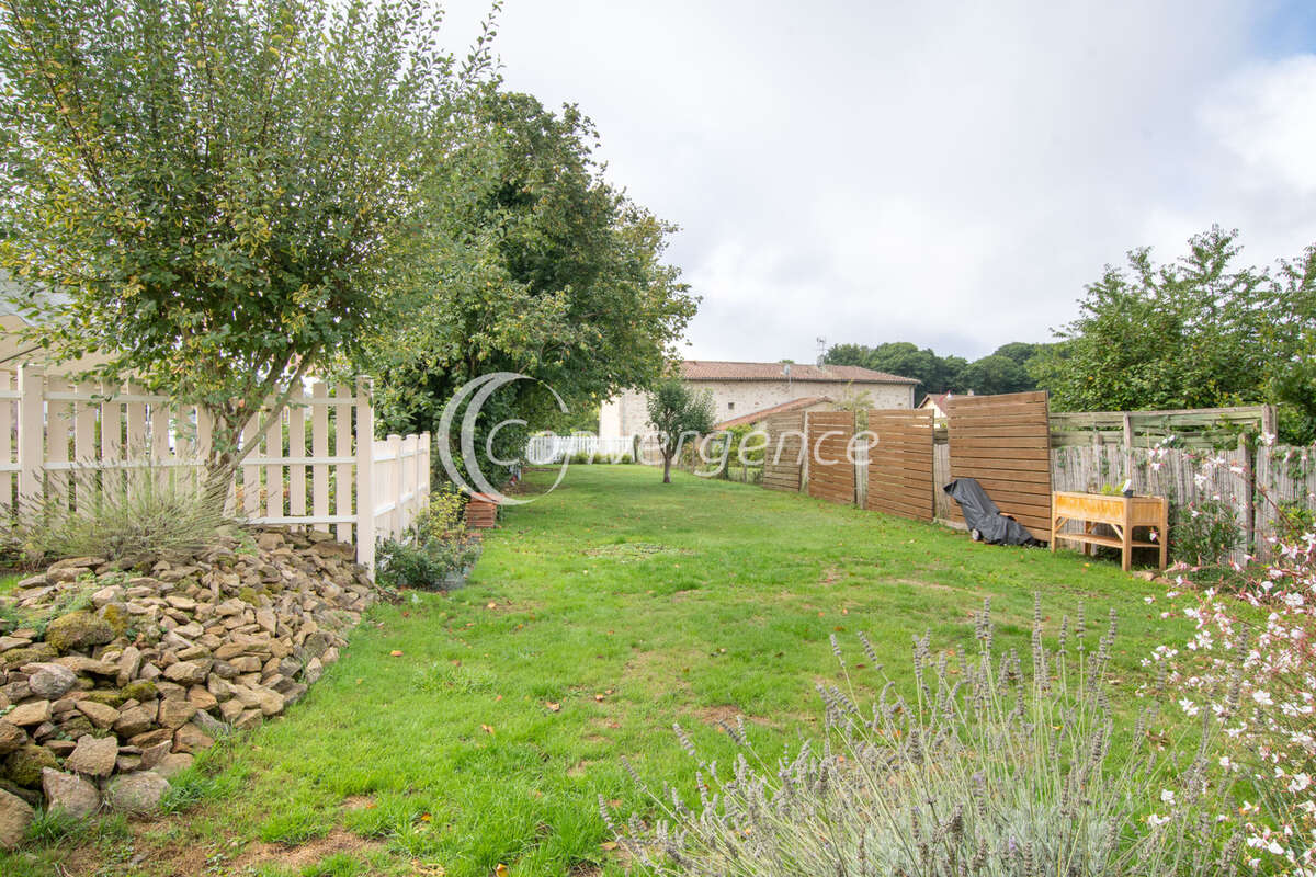 Maison à SAINT-JOUVENT