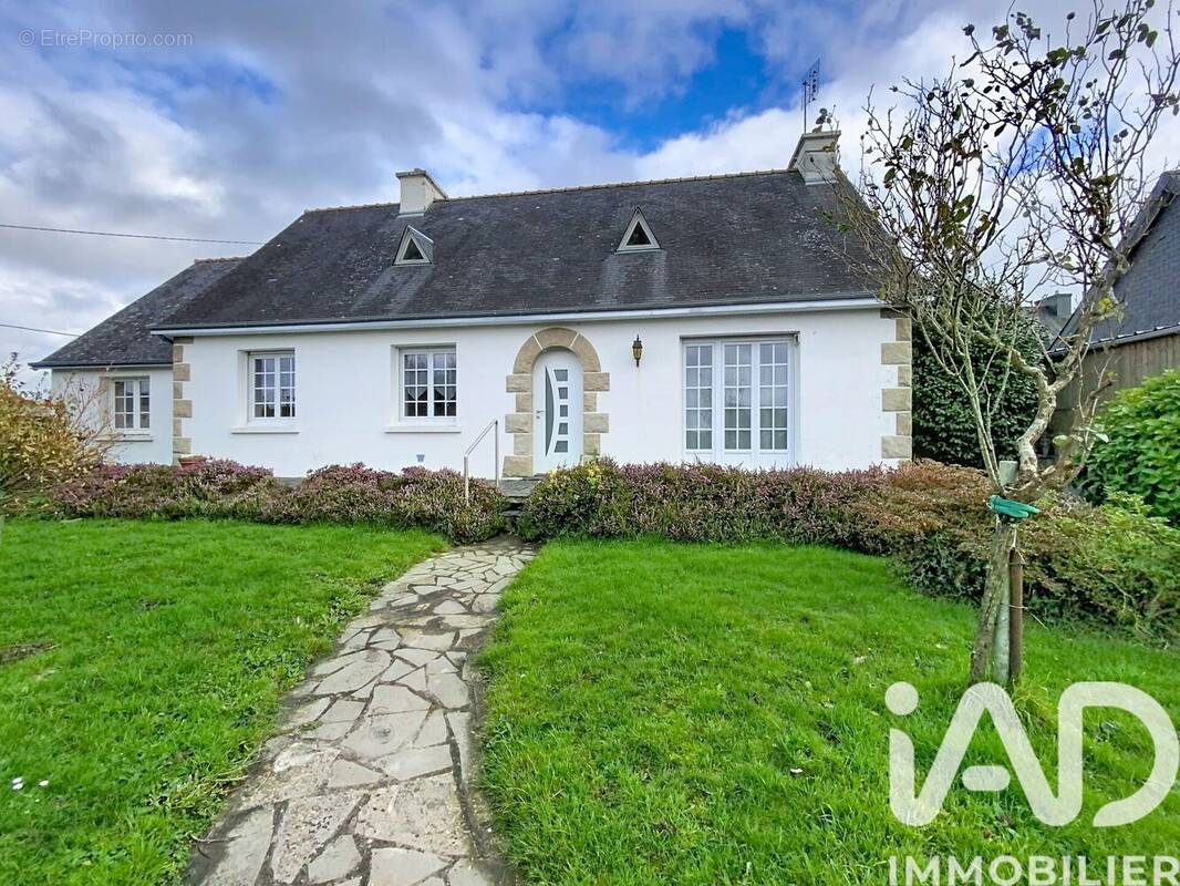 Photo 1 - Maison à UZEL