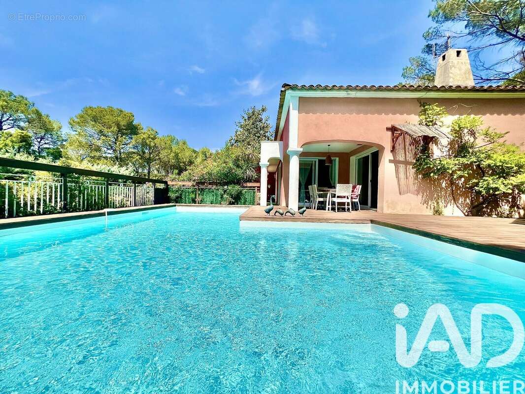 Photo 2 - Maison à SAINT-RAPHAEL