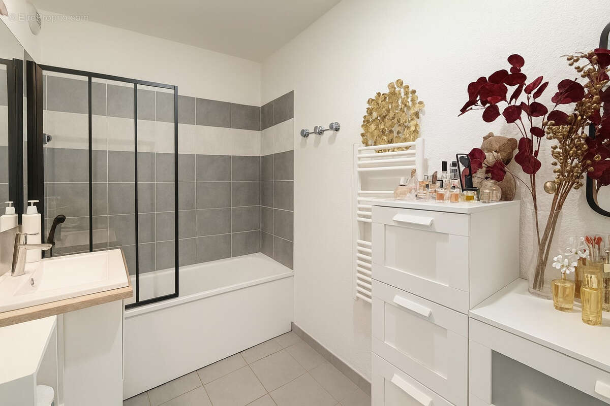 Appartement à CASTELNAU-LE-LEZ