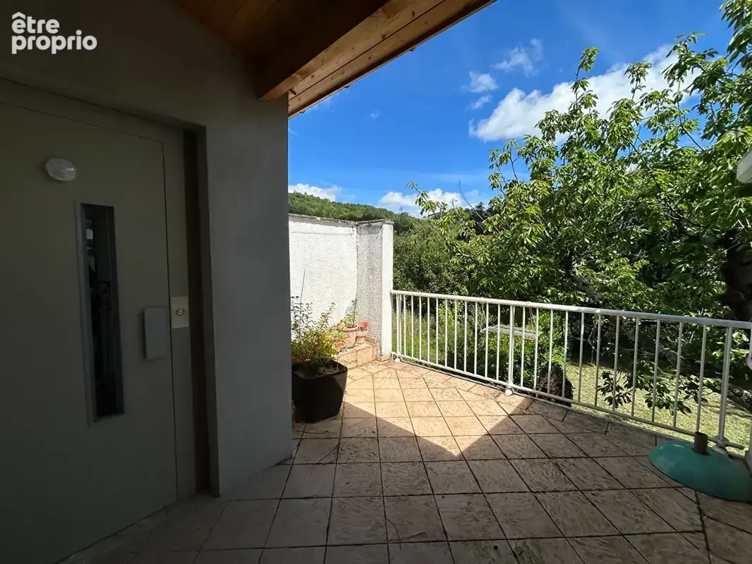 Belle maison familiale de 145 m² avec jardin, garage et ASCENSEUR privatif - photo 4